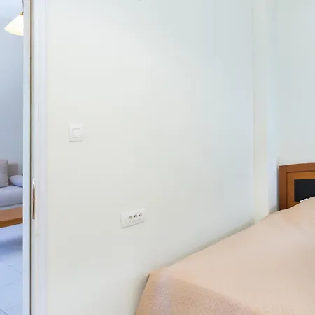 아파트 Port House